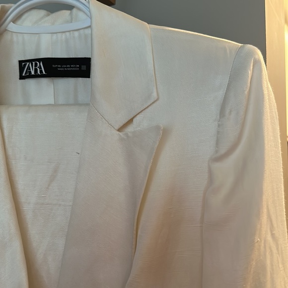 Zara Women’s Pant Suit - Picture 6 of 17